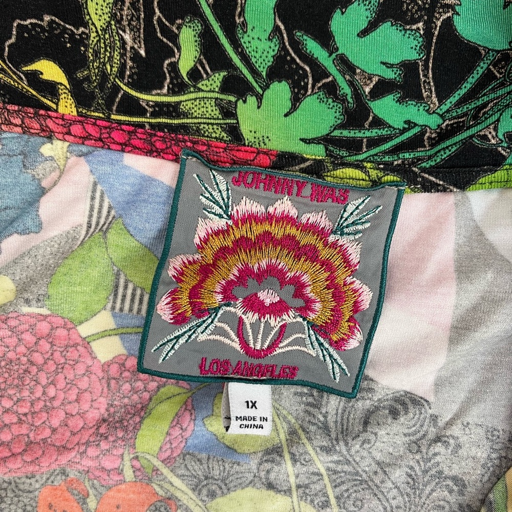 Johnny Was Black Floral Bamboo Jersey Nero Sequence Short Sleeve Polo Top Sz. 1X - Picture 6 of 6